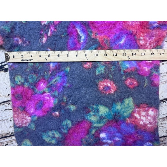 Meadow Rue by Anthropologie Gray Pink‎ Fuzzy Floral Long Sleeve Sweater Size XS - Picture 5 of 5
